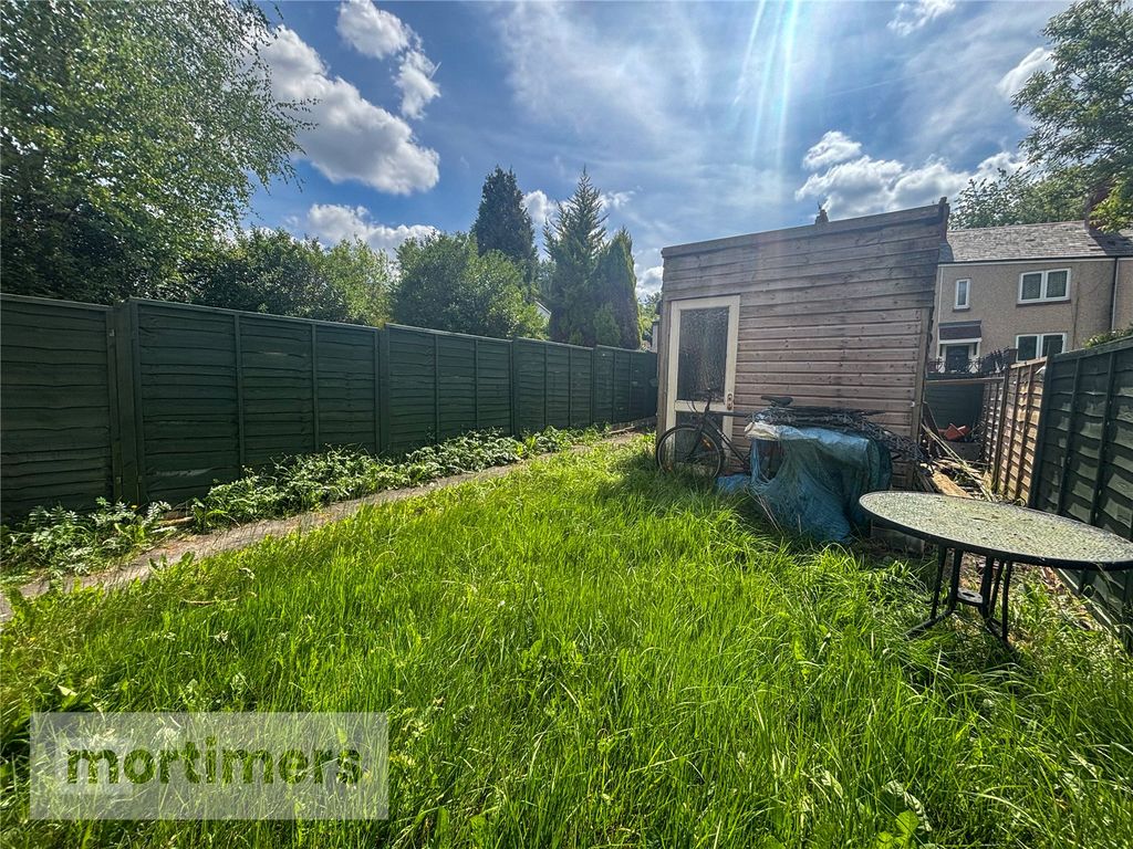 Property photo 3 of 17 Garden