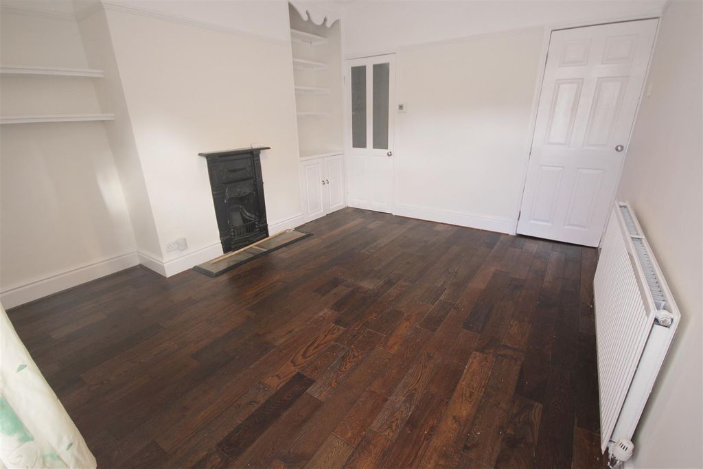 Property photo 3 of 12 Dining Room