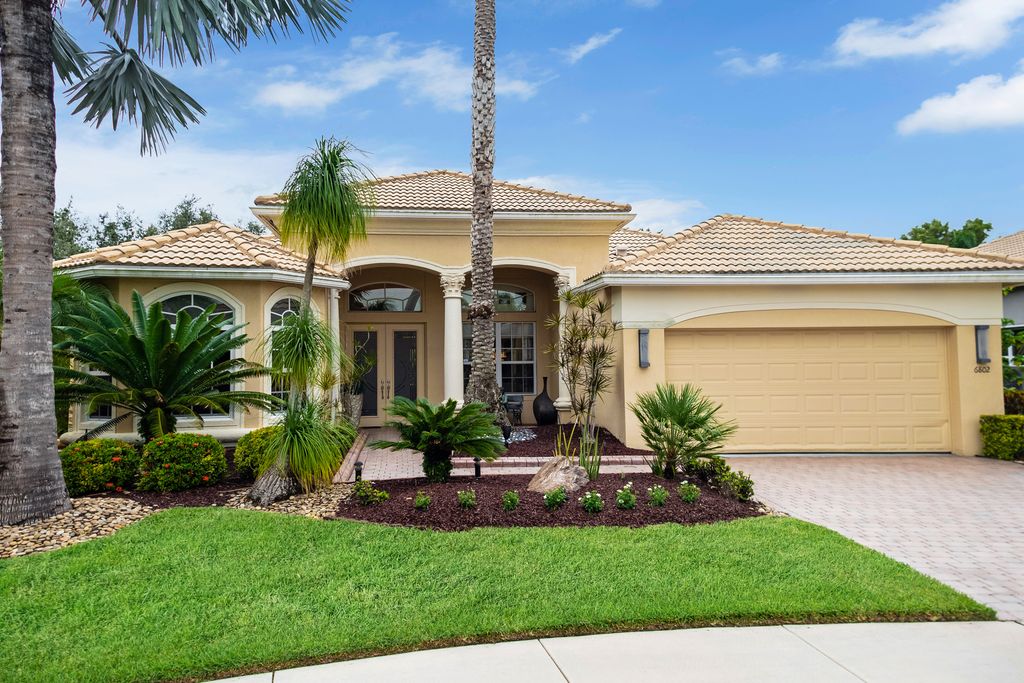 Property photo 2 of 75