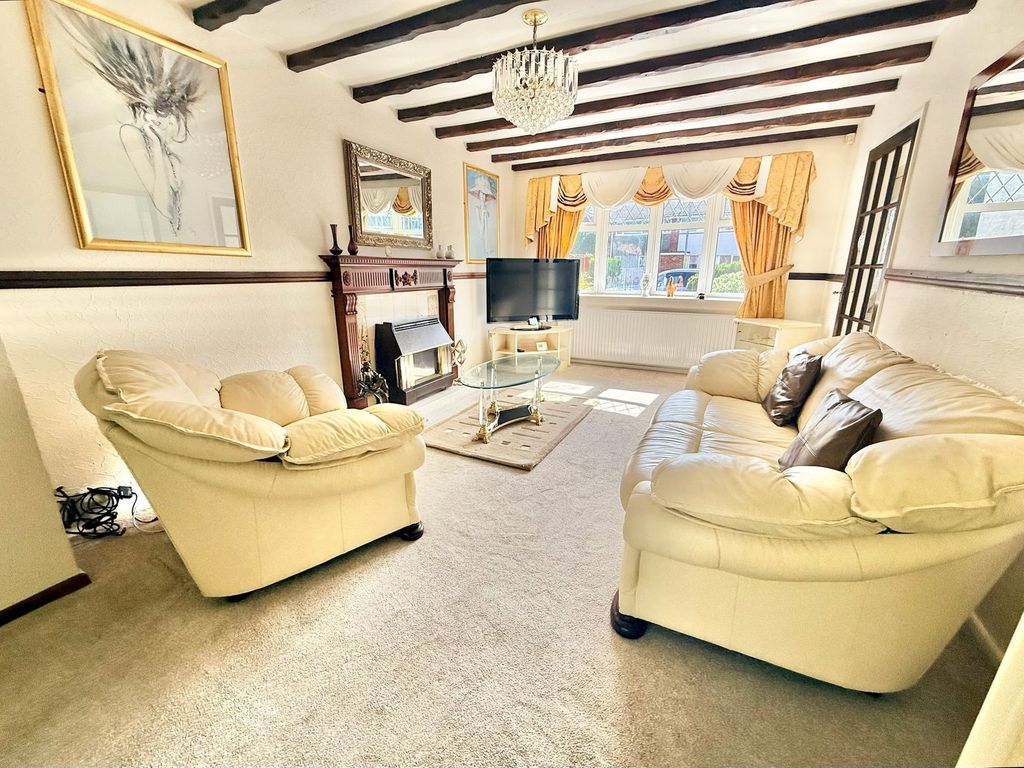 Property photo 3 of 19