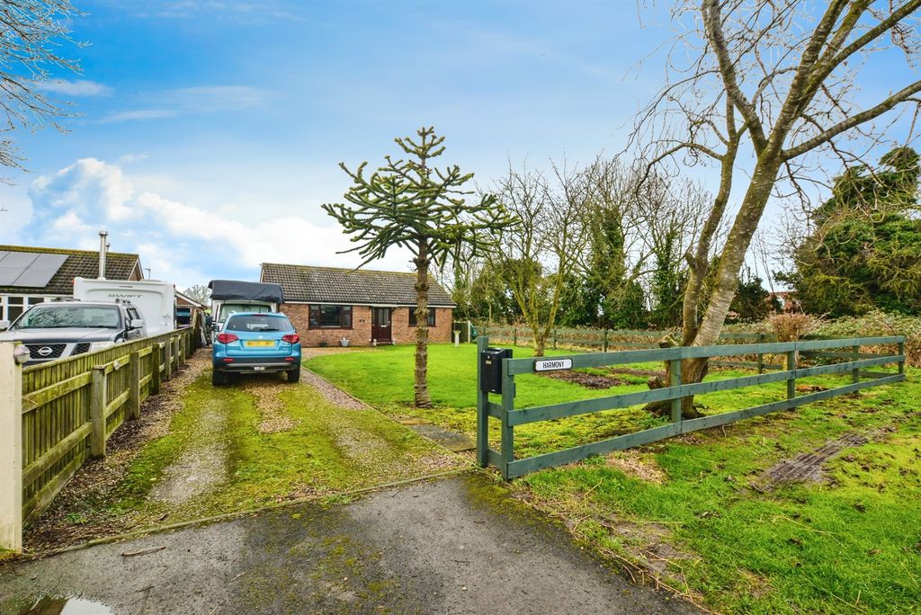 Property photo 3 of 18