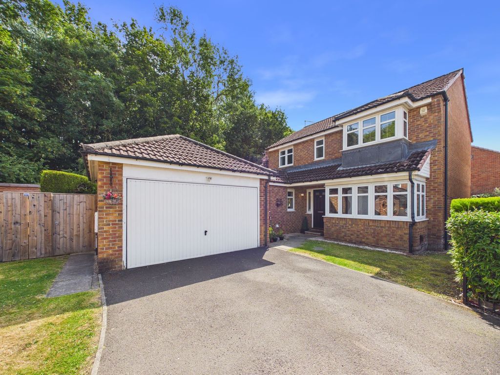Property photo 1 of 17 External