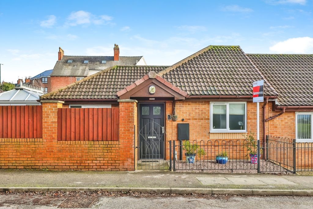 Property photo 1 of 16 Pbox-Img.Jpg