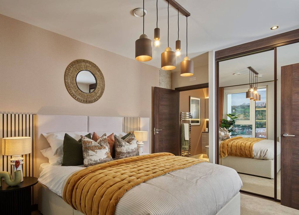 Property photo 3 of 12