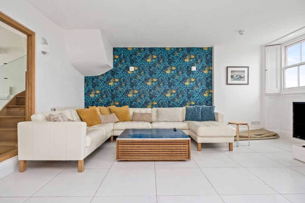 Additional image 32 of 3 bed flat for saleSussex Square, Brighton, East Sussex BN2