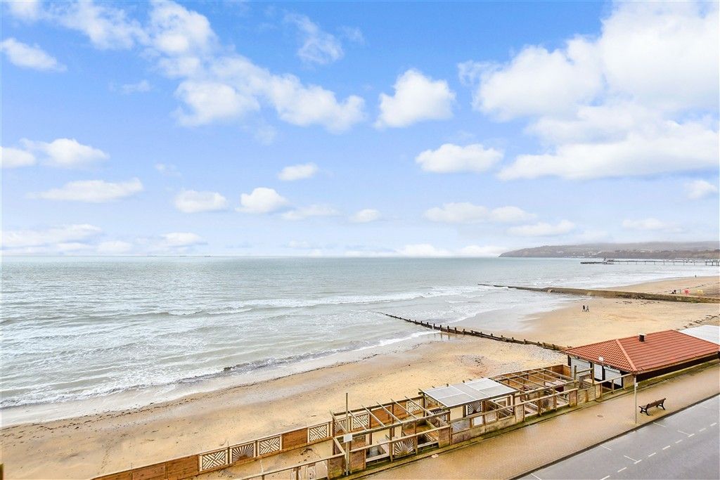 Property photo 1 of 16 Sea Views