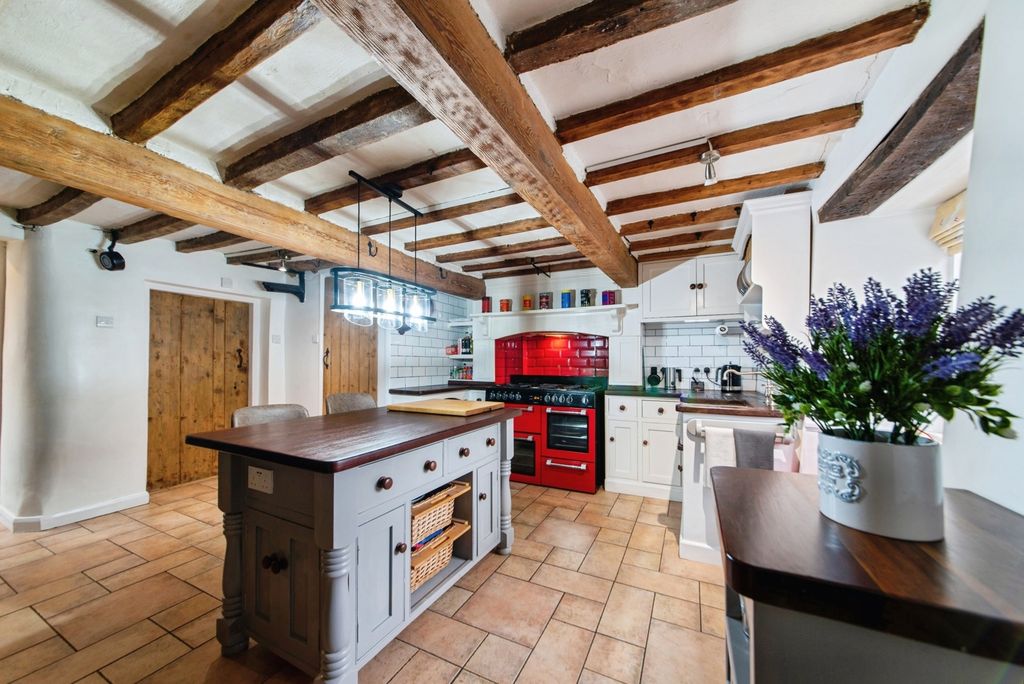 Property photo 3 of 17 Pbox-Img.Jpg