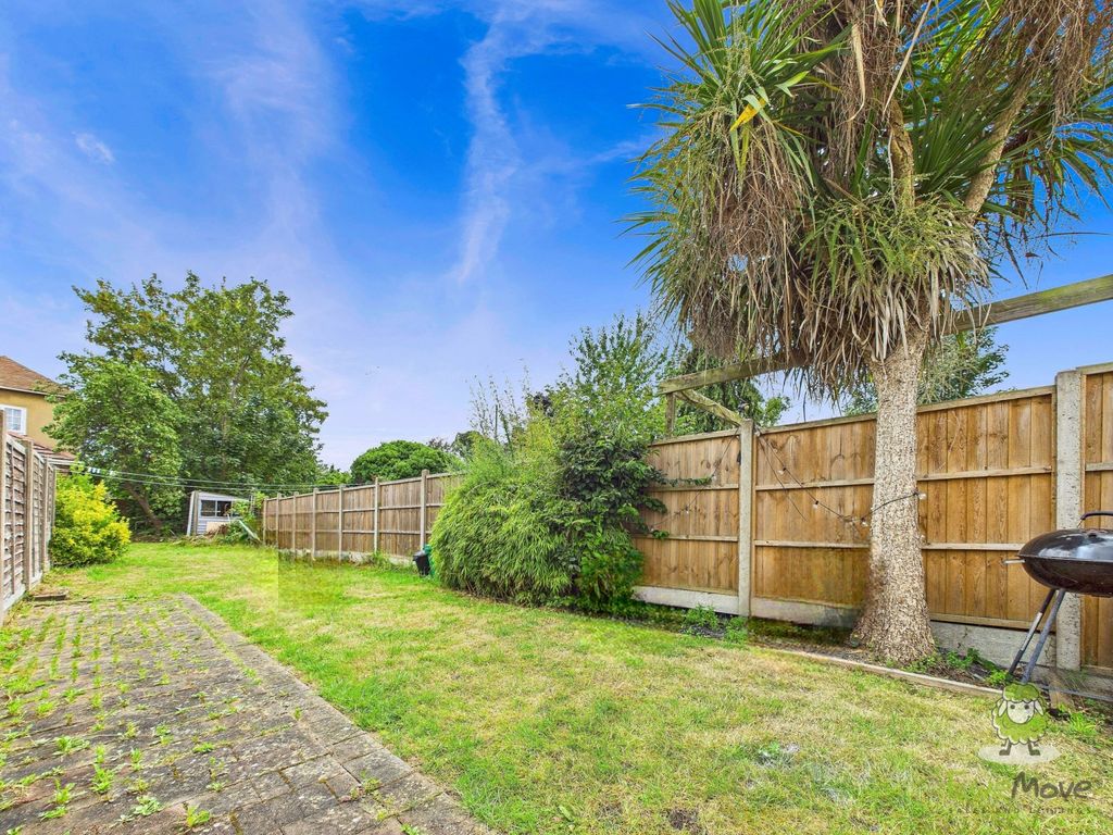 Property photo 3 of 24 Cam01543G0-Pr0145-Still011