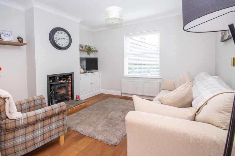 Property photo 2 of 16 Lounge