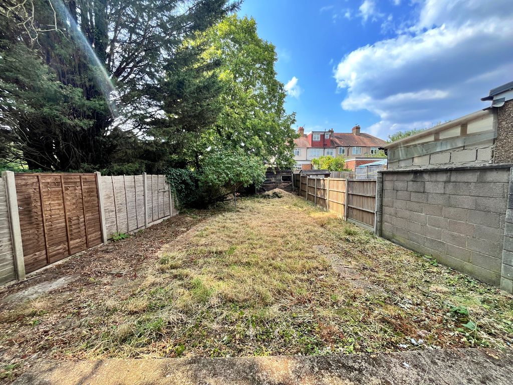 Property photo 3 of 12 Photo 10
