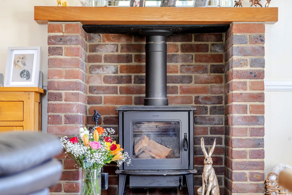 Property photo 3 of 28