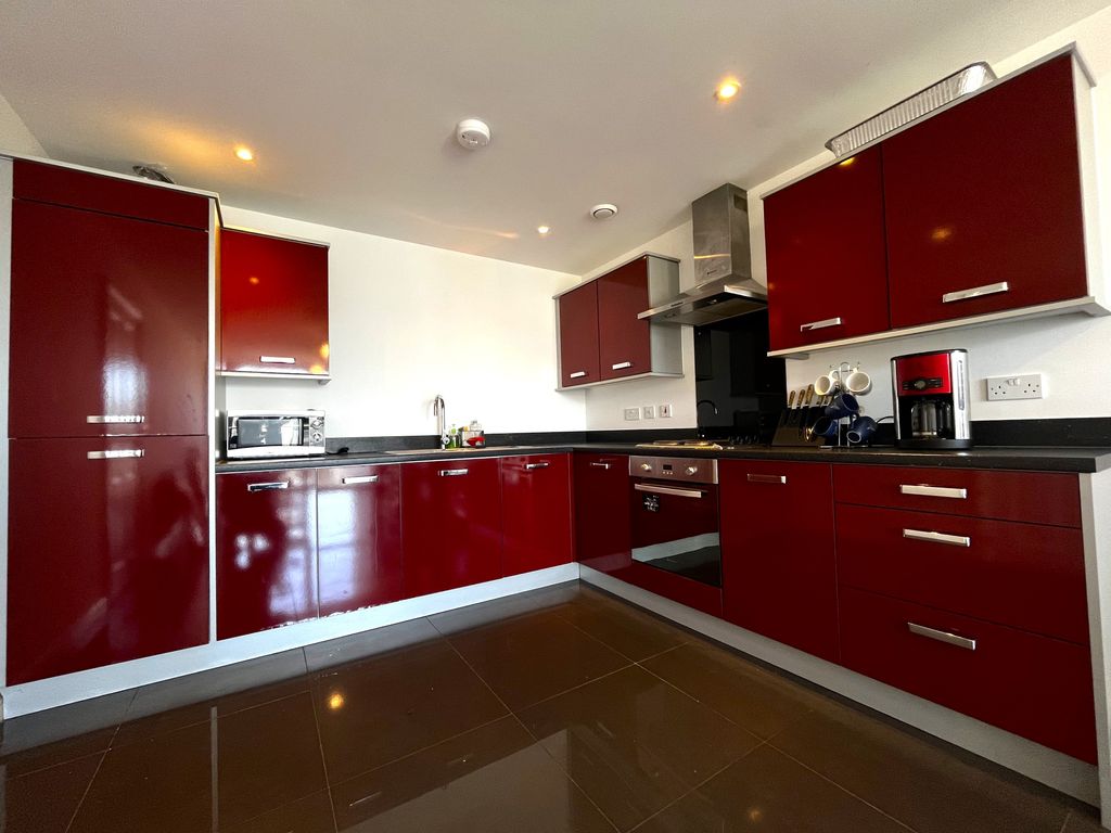 Property photo 2 of 14 Kitchen