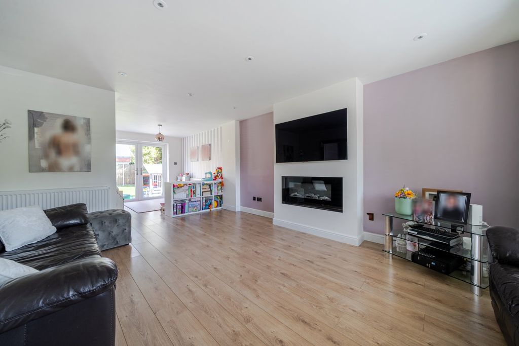 Property photo 2 of 13 Picture No. 42
