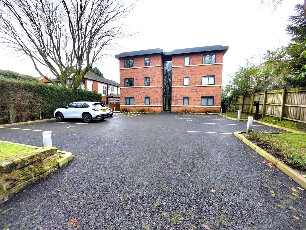 Property photo 1 of 20 Eh F Drv