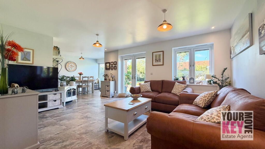 Property photo 3 of 28