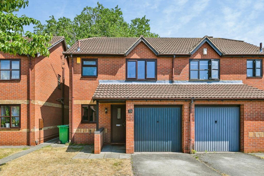 Property photo 1 of 16 Pbox-Img.Jpg