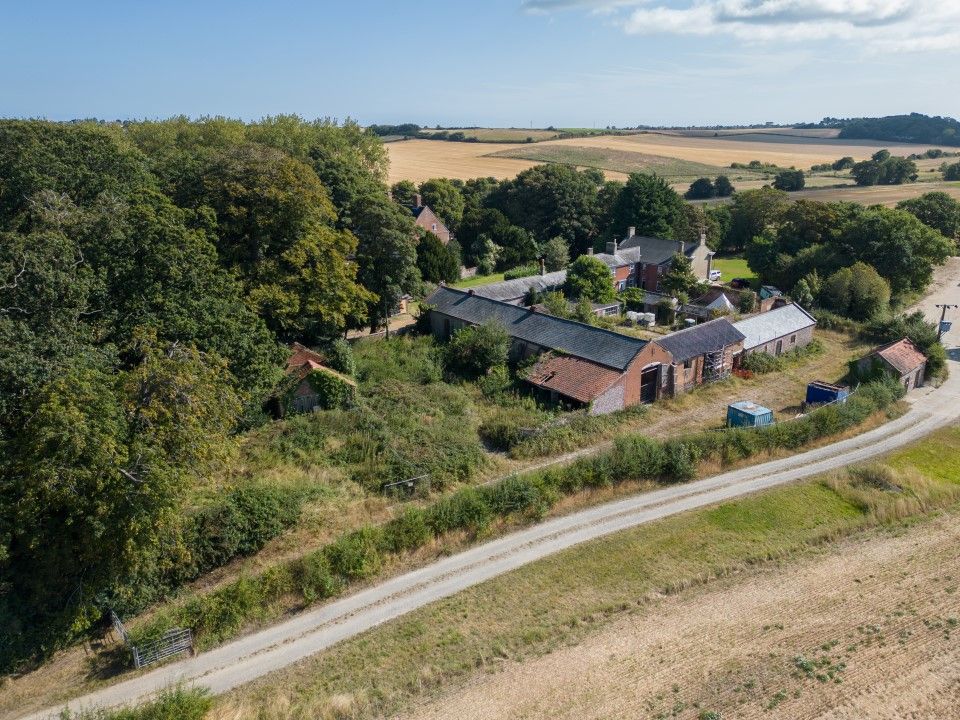 Property photo 1 of 16 Dji_0021
