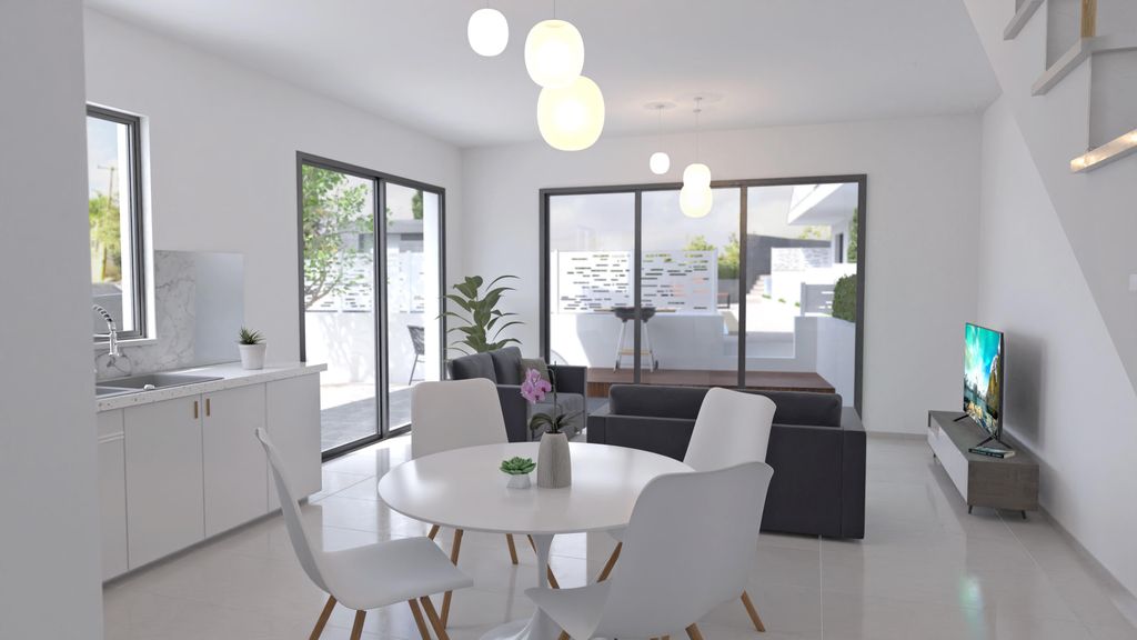 Property photo 3 of 20