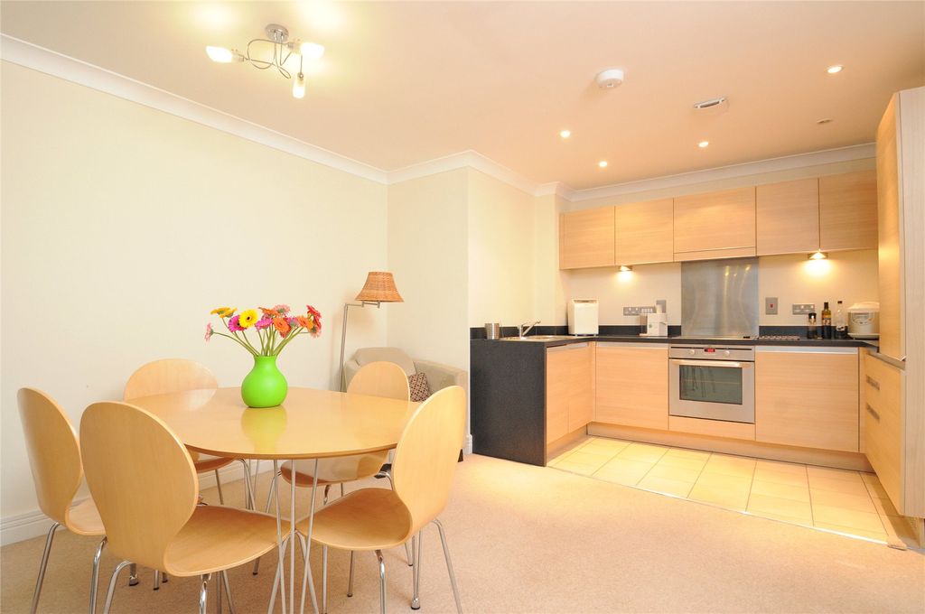 Property photo 3 of 12 Picture No. 04