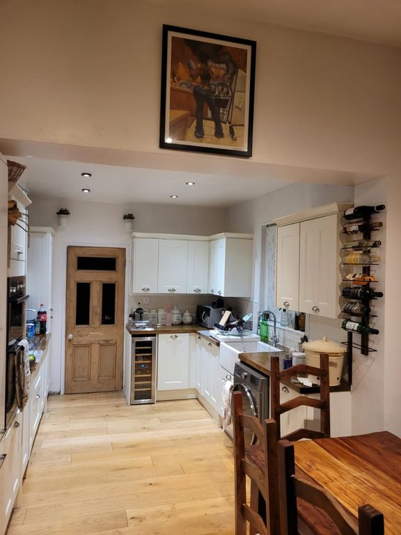Property photo 2 of 15 4510611