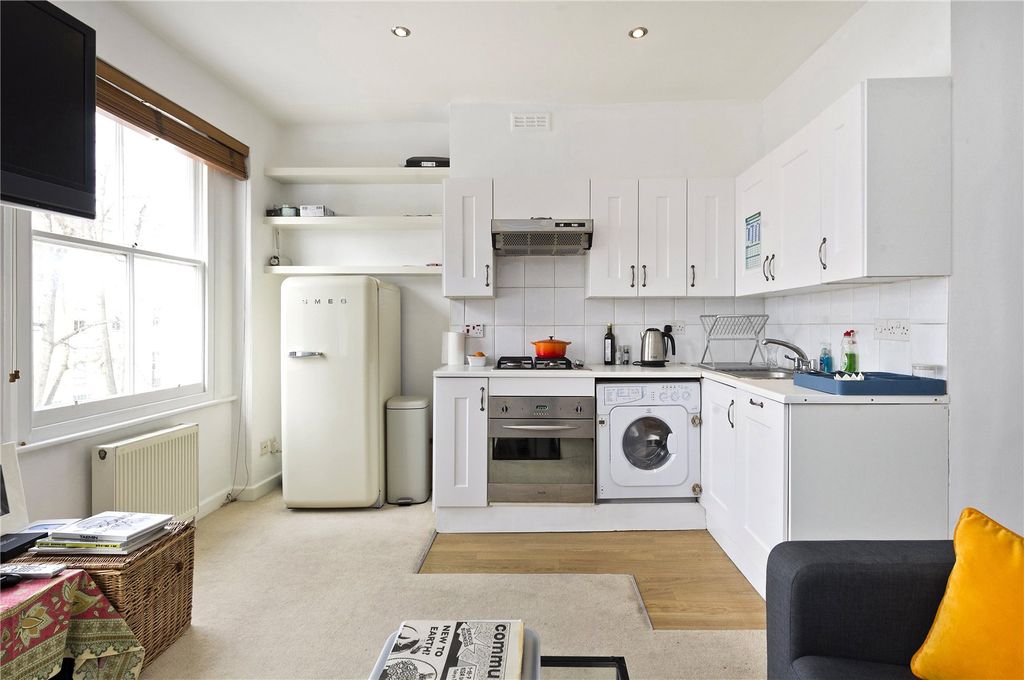 Property photo 3 of 5 Picture No. 10