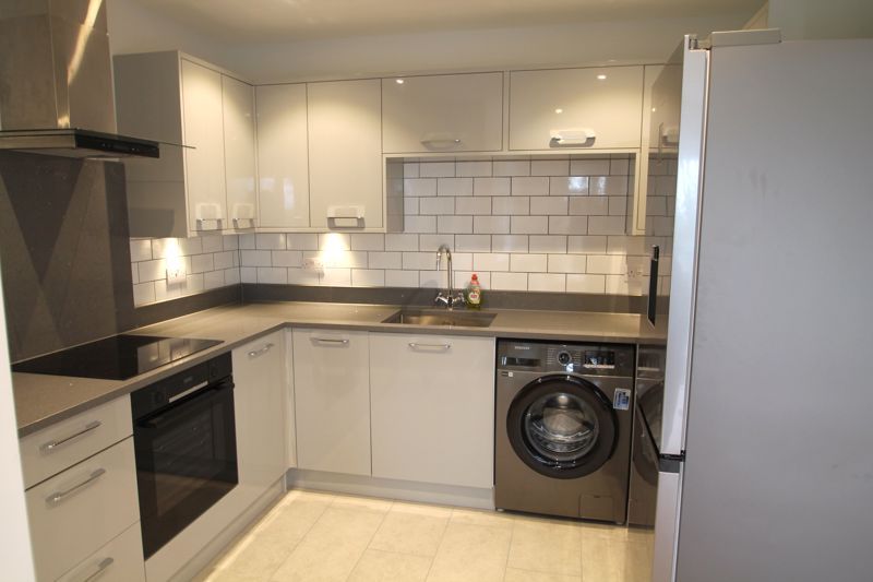 Property photo 2 of 10 Photo 6