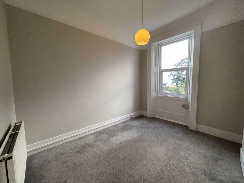 Property photo 3 of 11 Photo 3