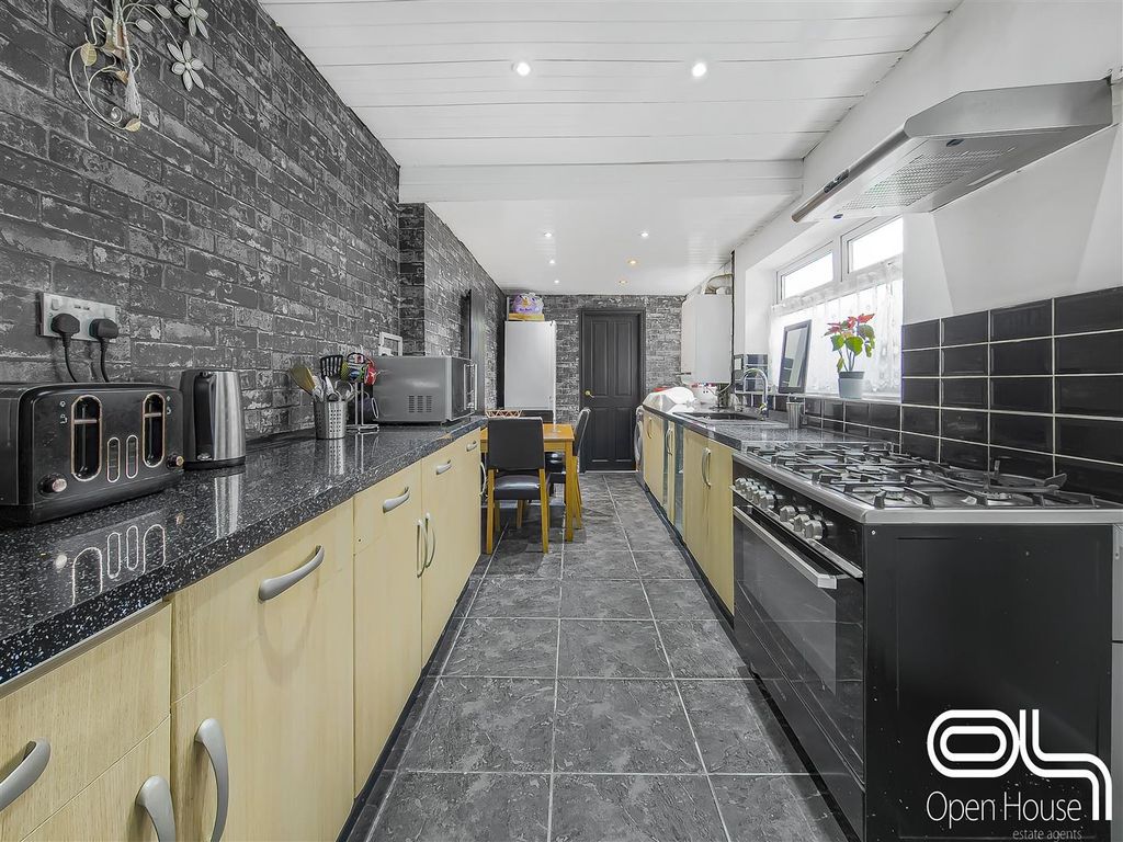 Property photo 1 of 23 Wyggeston Street (6).Jpg