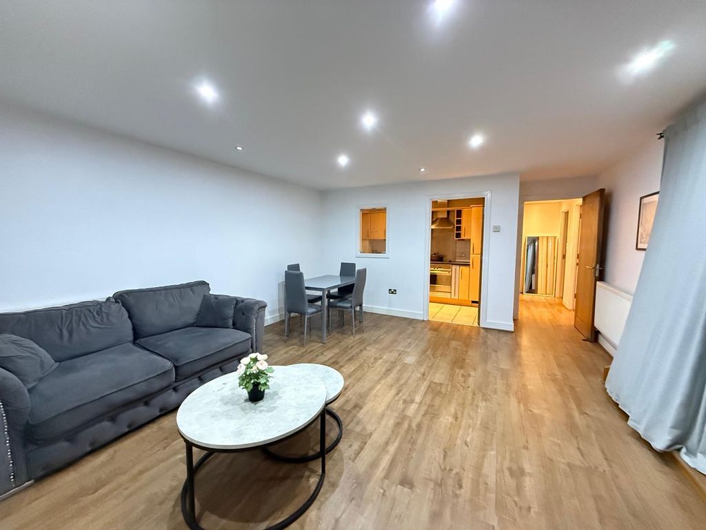 Property photo 3 of 16 Gallery
