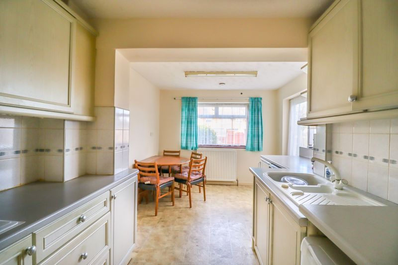 Property photo 3 of 13 Kitchen / Diner