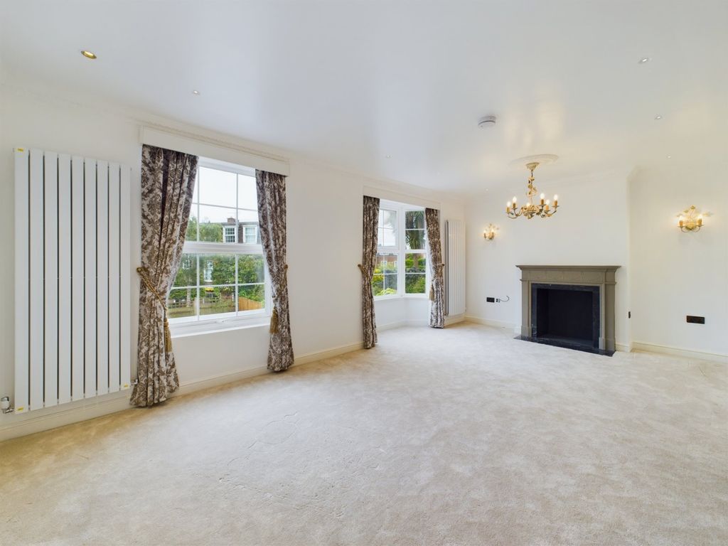 Property photo 2 of 17 Reception Room