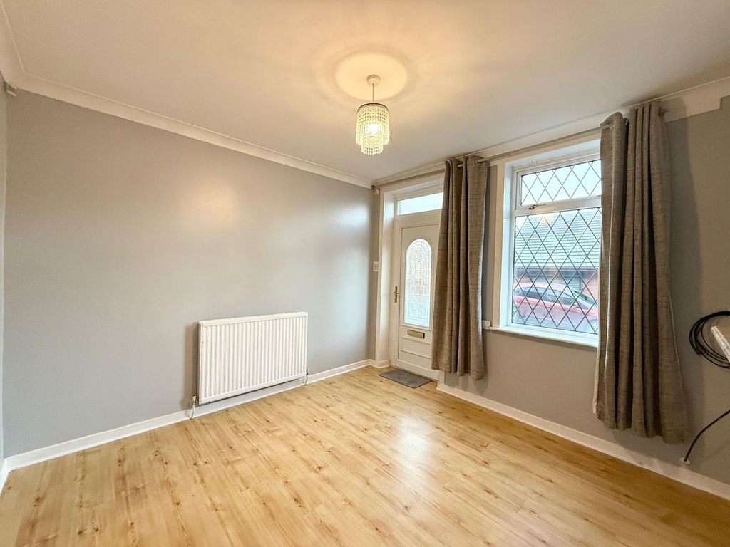 Property photo 3 of 13 Gallery