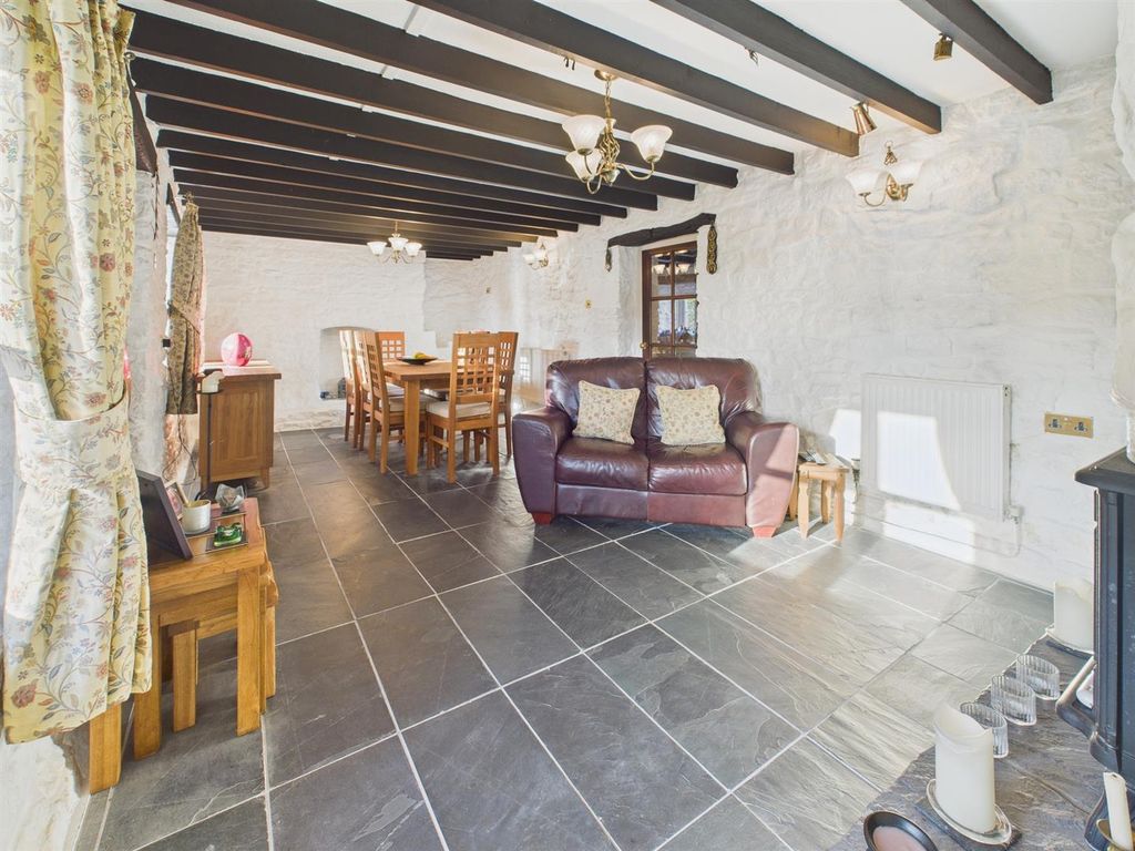 Property photo 3 of 48 Lounge/Dining Room