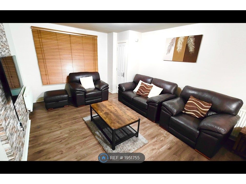 Property photo 1 of 32