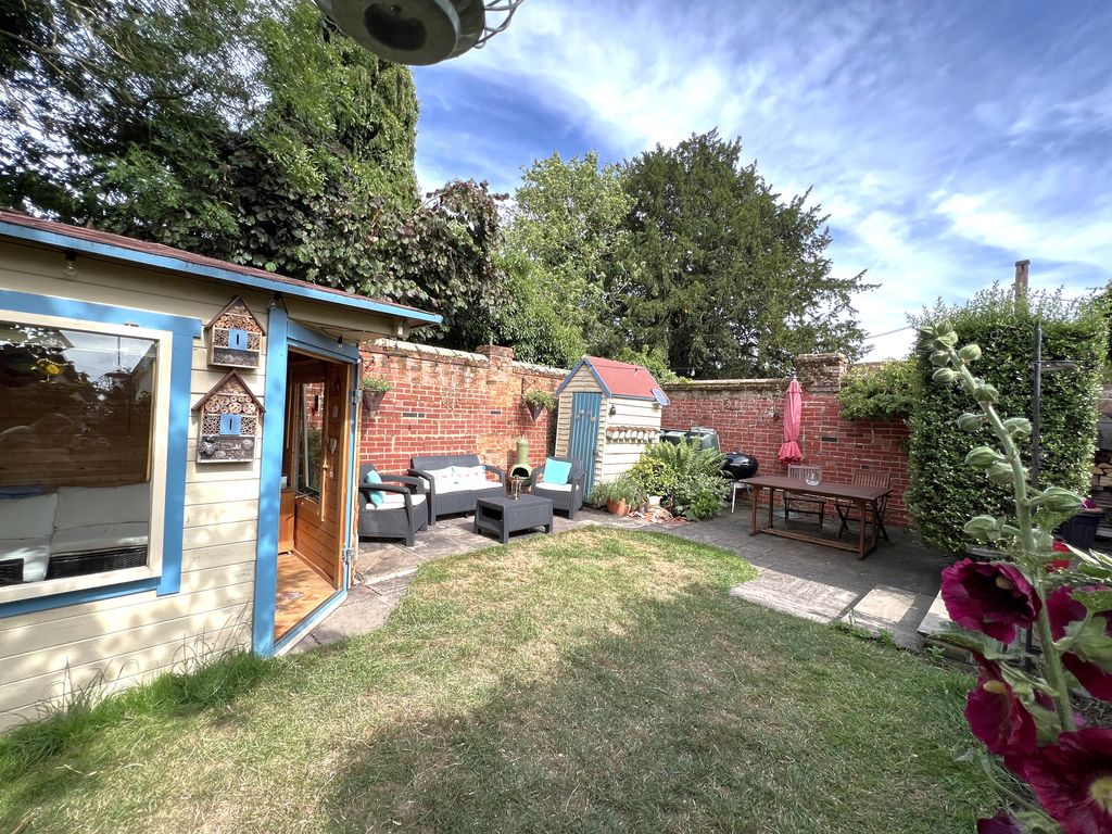 Property photo 3 of 19