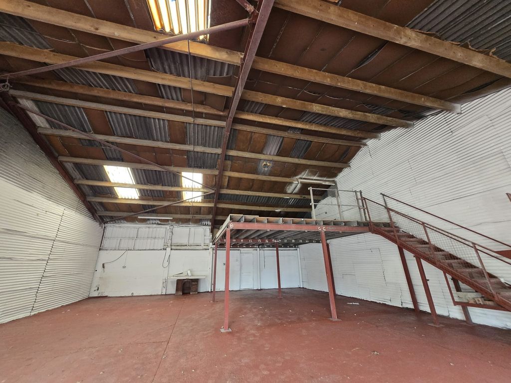 Property photo 1 of 5