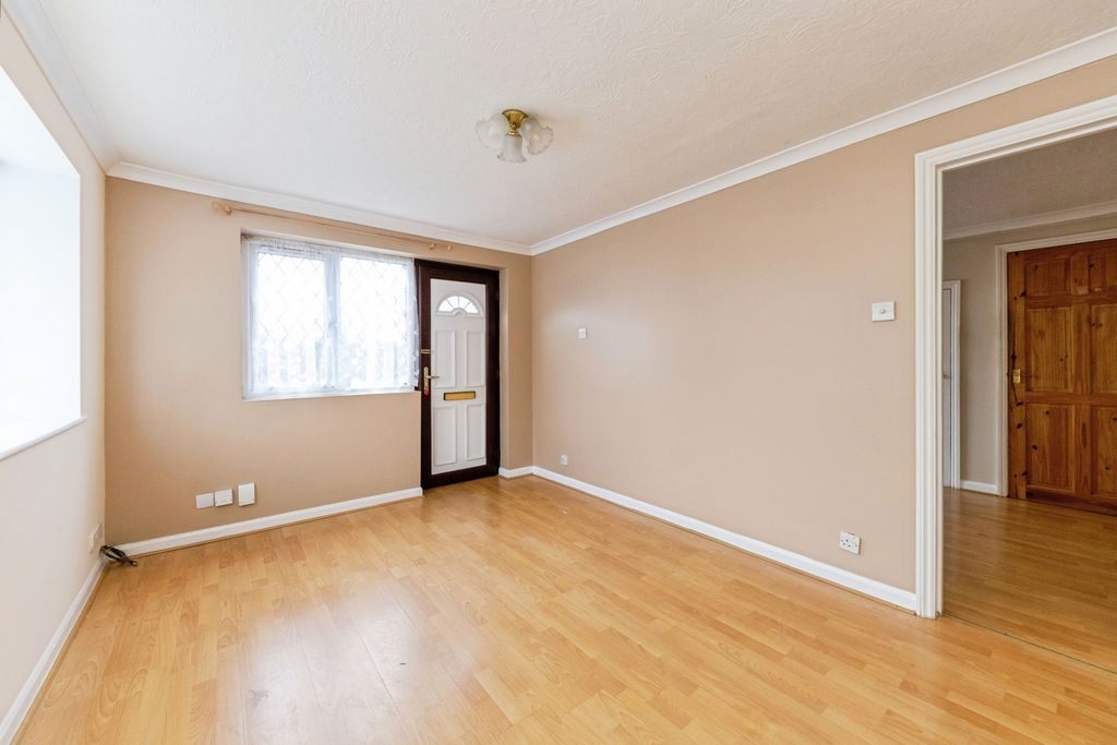 Property photo 3 of 13 Pbox-Img.Jpg