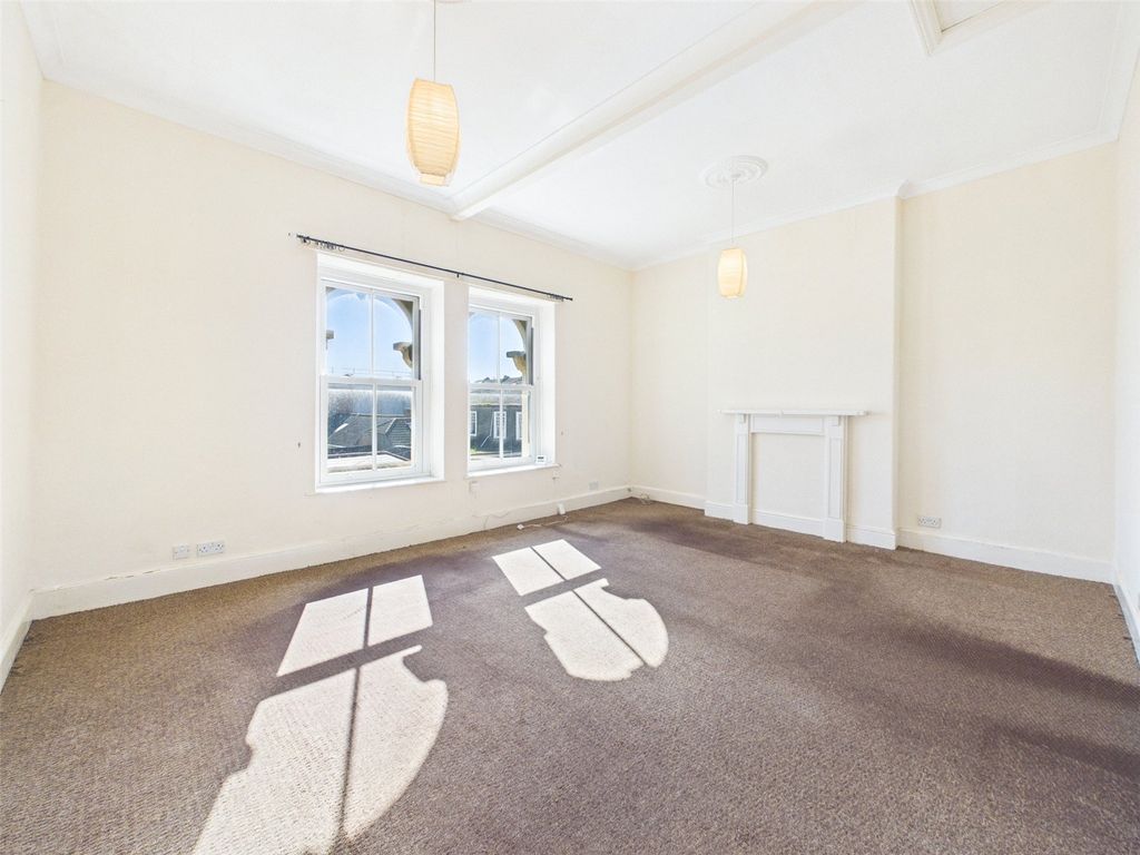 Property photo 2 of 13 Picture No. 01