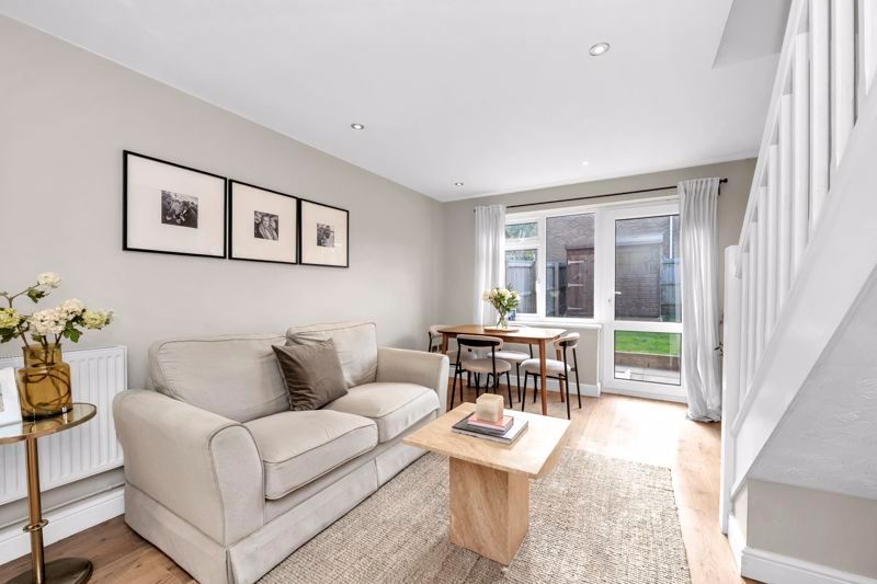 Property photo 3 of 11 Sitting/Dining Room