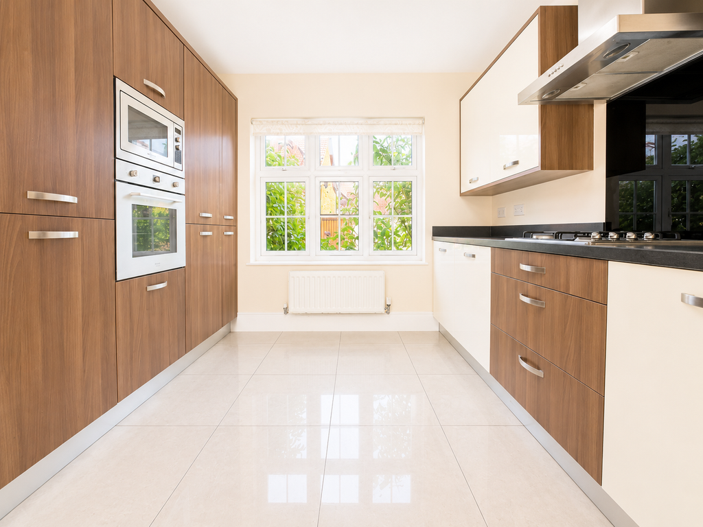 Property photo 3 of 18 E7Ffbd7E-Ff96-4Bdf-8035-74192Ede88A8