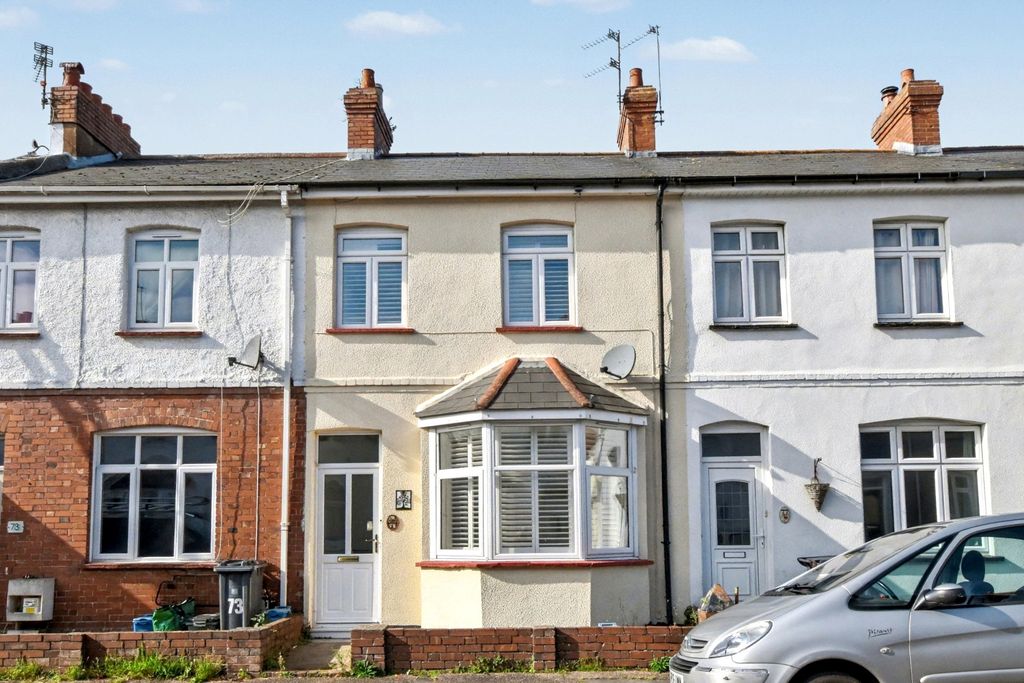 Property photo 1 of 11 Front