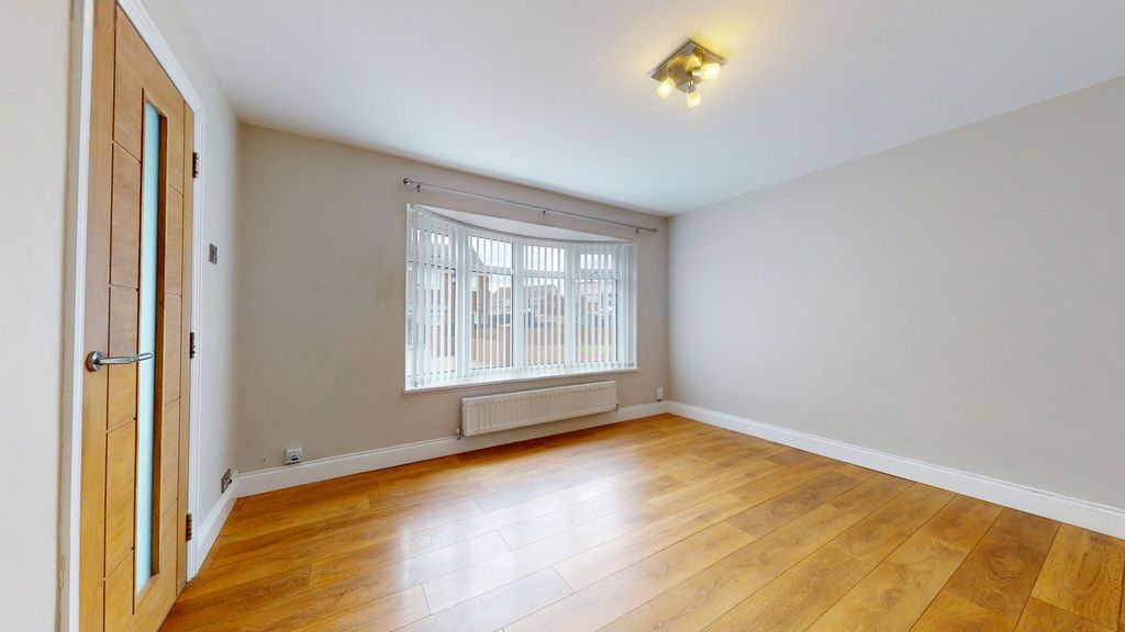 Property photo 3 of 25 5225515