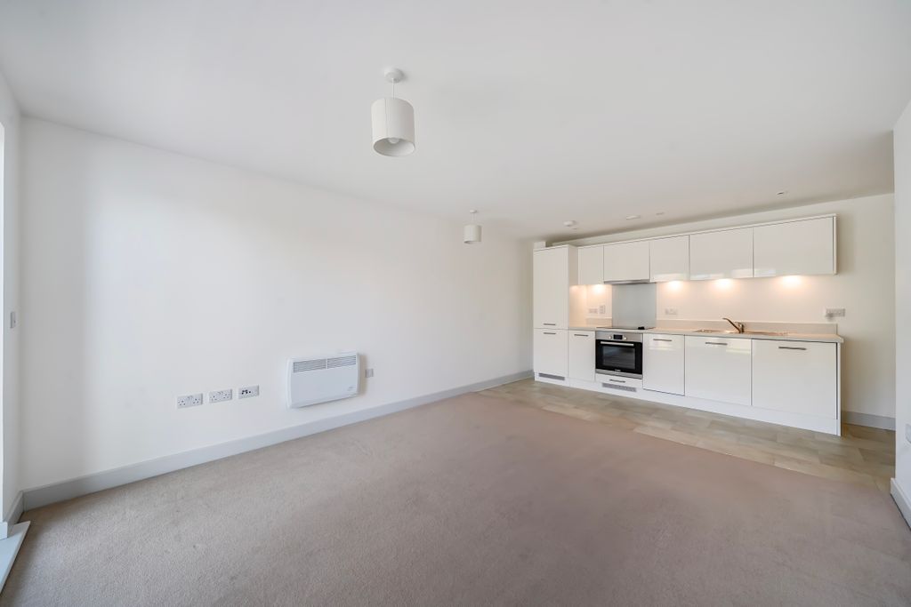 Property photo 3 of 12 148227376A3A6E5A2d3c9