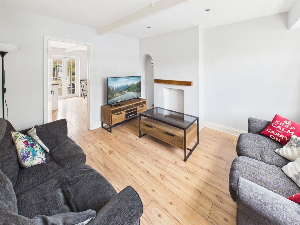 Property photo 2 of 12 Picture No. 13