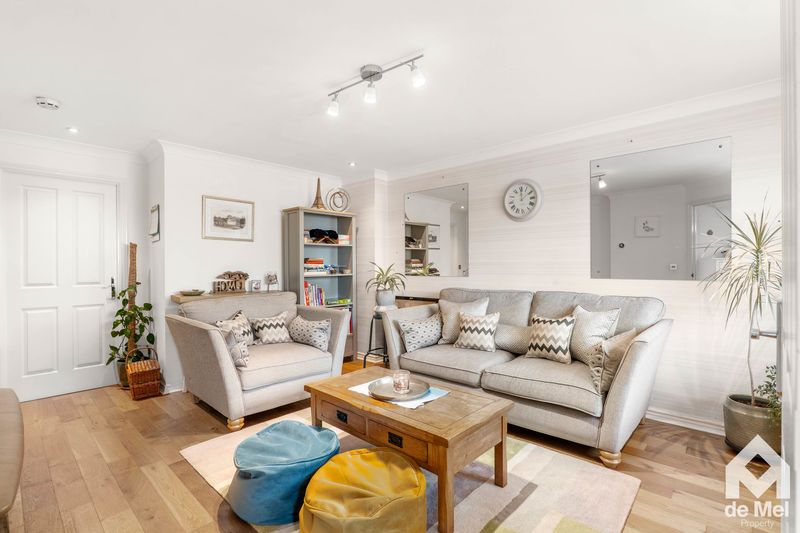 Property photo 3 of 13 Photo 7