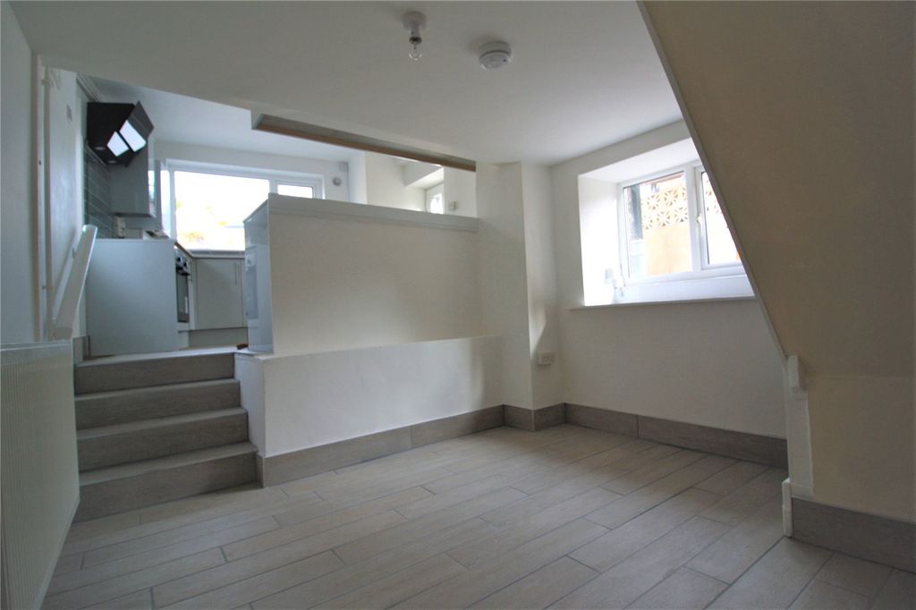 Property photo 2 of 7 Picture No. 02