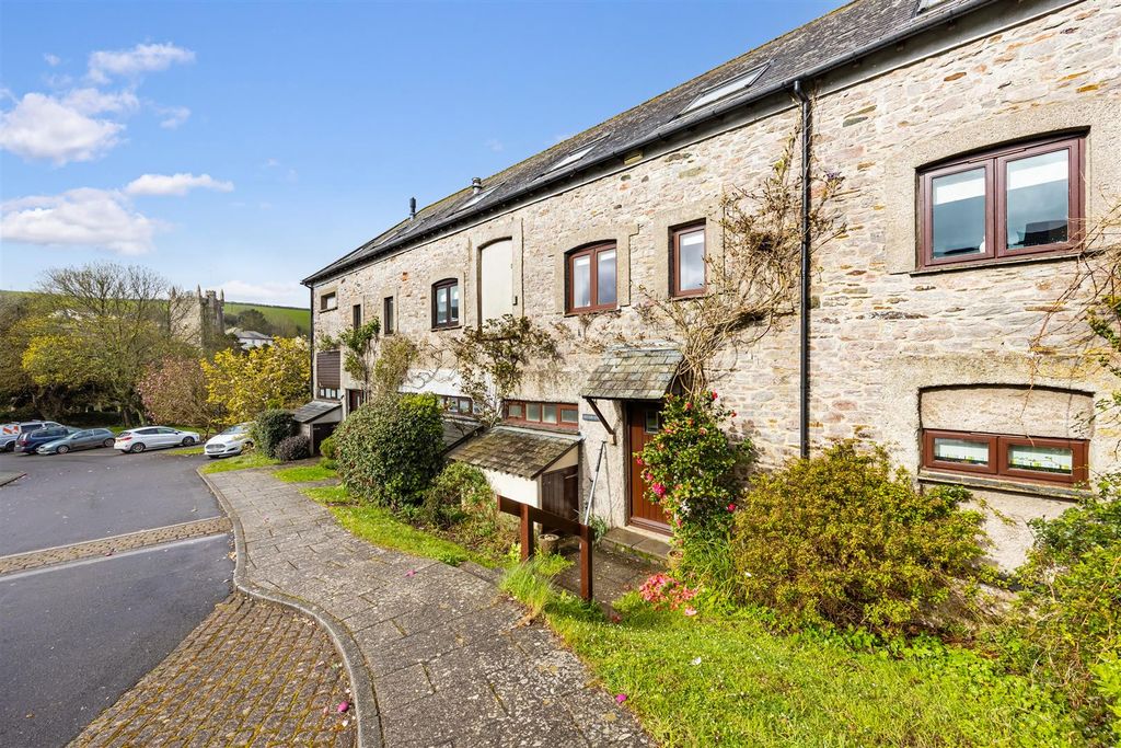Property photo 1 of 22 A06 - Riverview 18 Dittisham Court Dittisham - 240