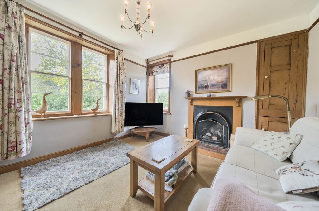 Property photo 3 of 35 1361446-7-68Dd671...