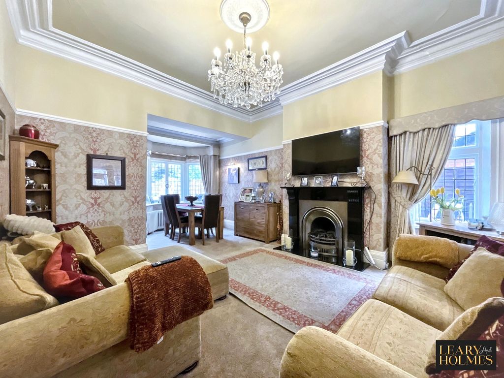 Property photo 3 of 32
