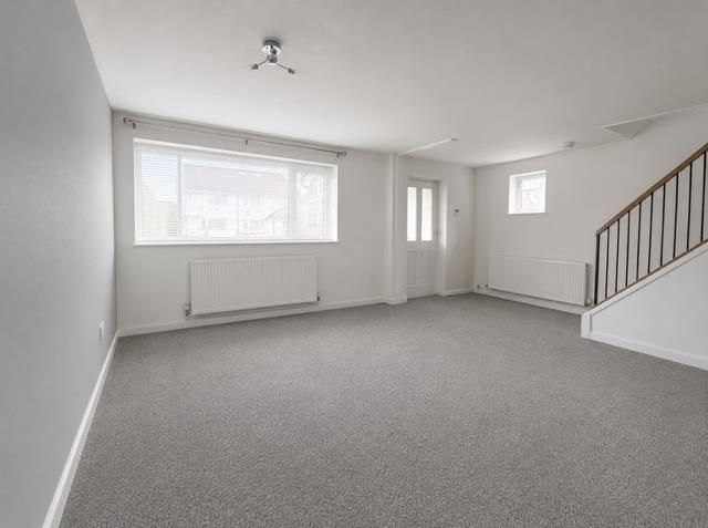 Property photo 3 of 10 Internal View
